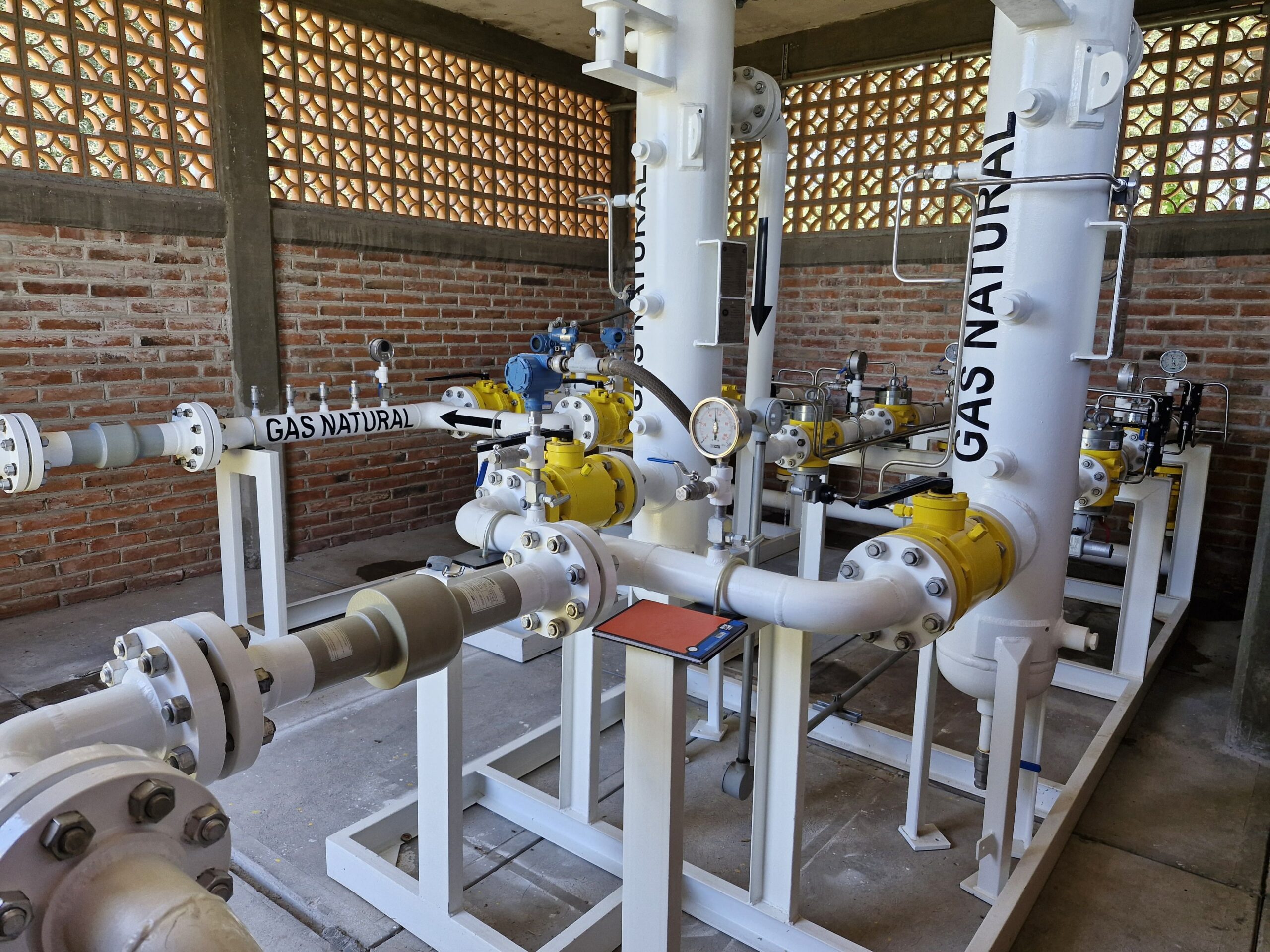 Instalación de gas natural de un usuario final, descubré si tu empresa está obligada a reportar Controles Volumétricos